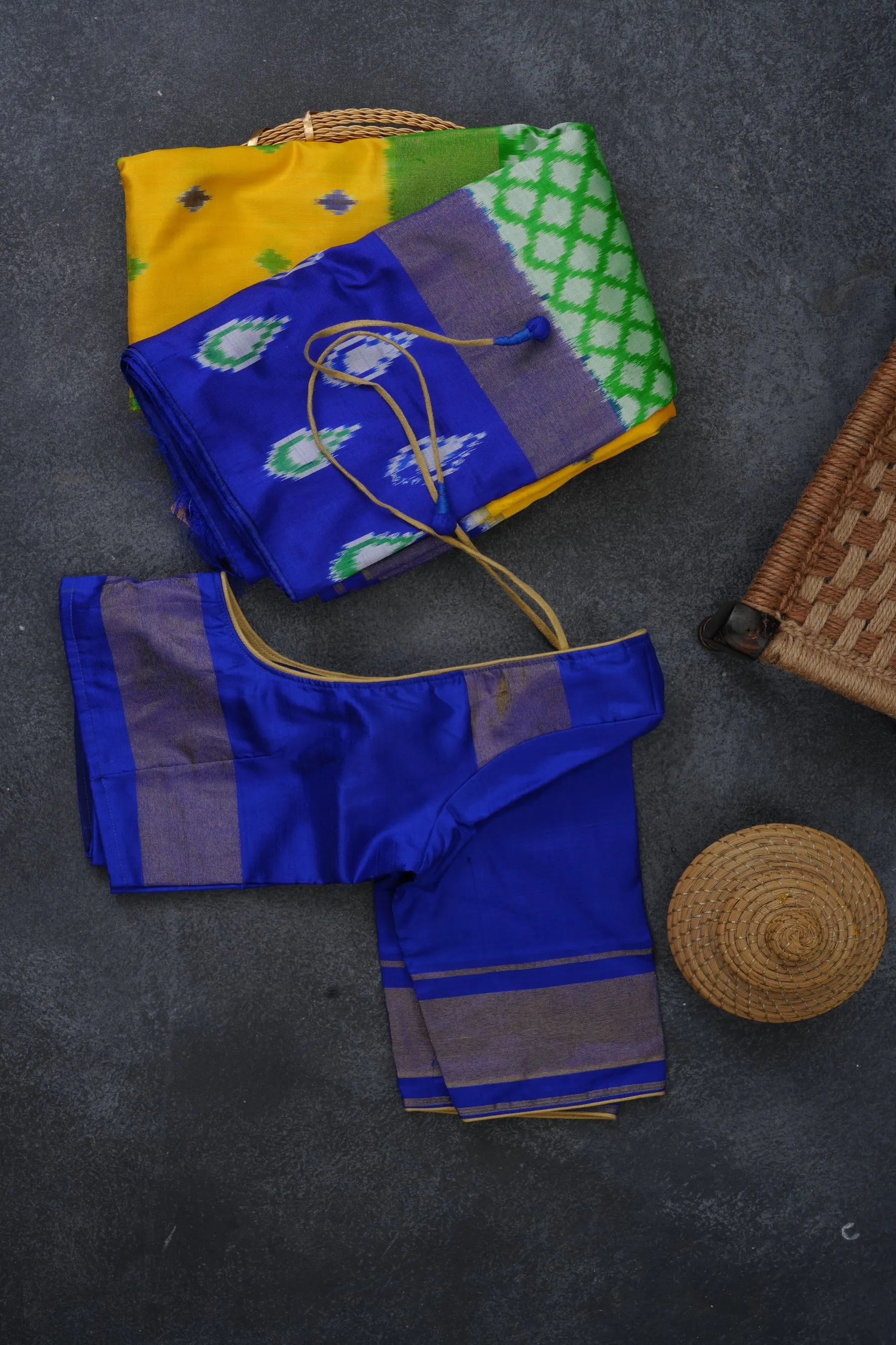 Exquisite Pure Pochampally Ikkat Silk Saree | Flowy & Unique Borders