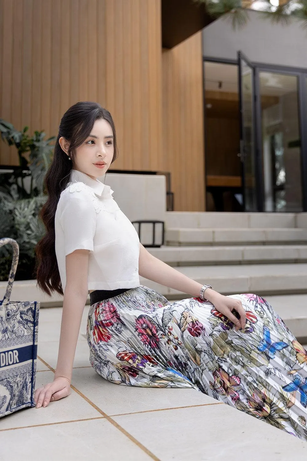 Milly Cropped Flower Applique Linen Shirt