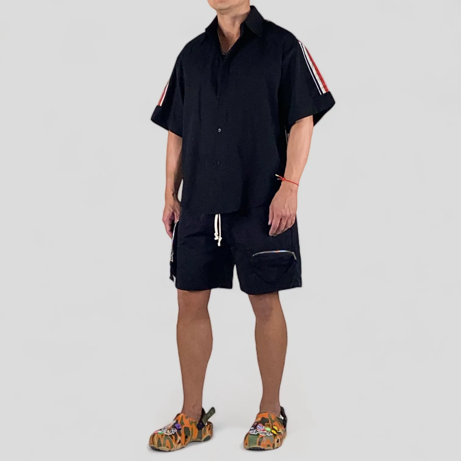 Oversized fit short sleeve shirt with striped back
