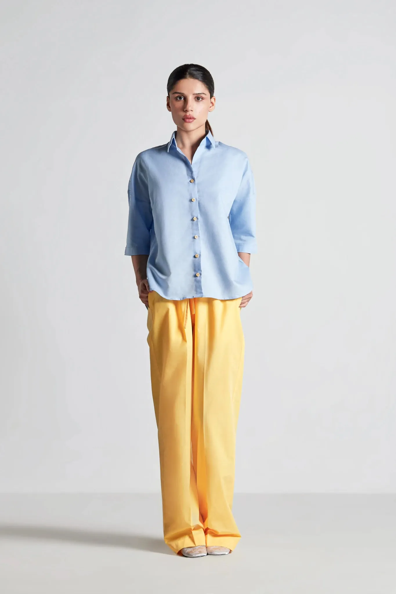 Sky Back Split Shirt