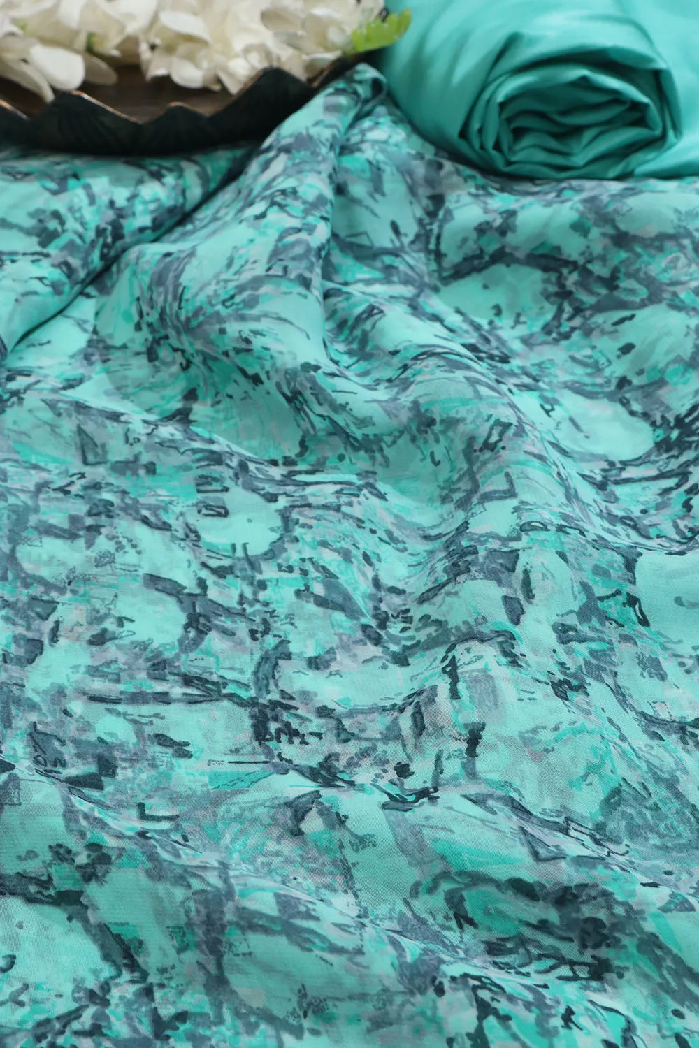 Stunning Blue Digital Printed Georgette Saree With Plain Silk Blouse Piece Fabric
